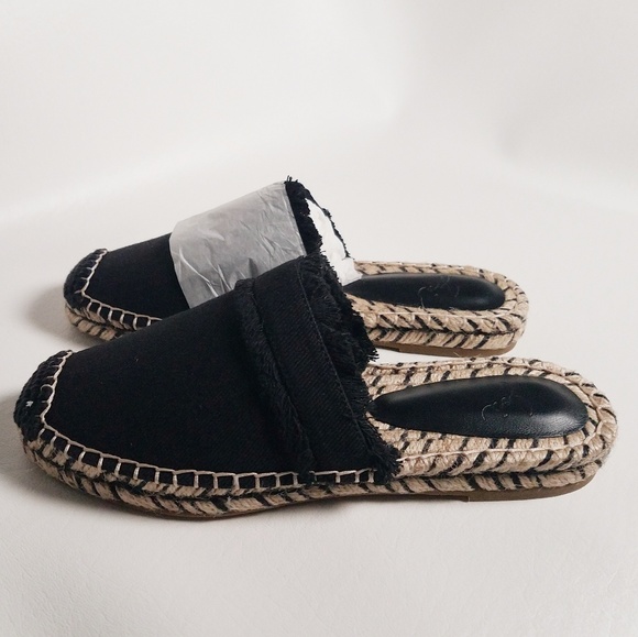 Joie Black Cain Style Shoes - Picture 2 of 8